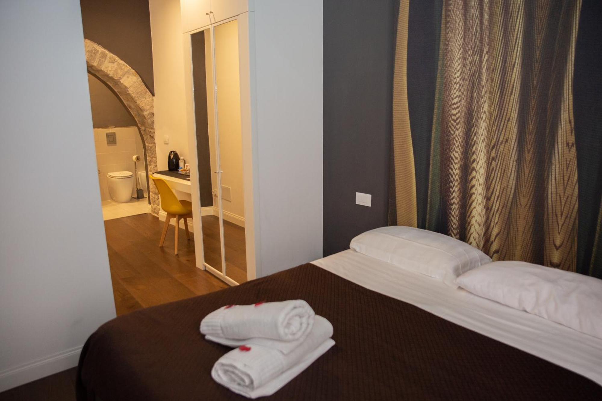 Vicolo Delle Belle Suite Terracina Exterior foto